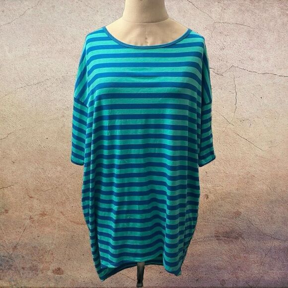 LuLaRoe 4 NWT Tops - Picture 3 of 11